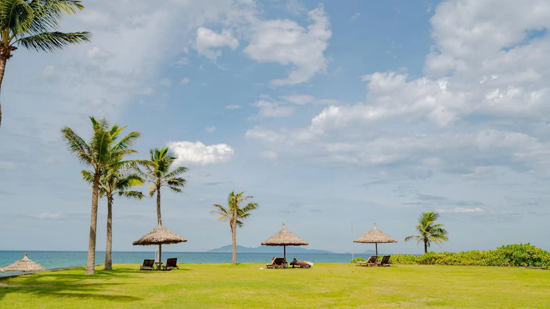 Ocean Breeze Villa Da Nang