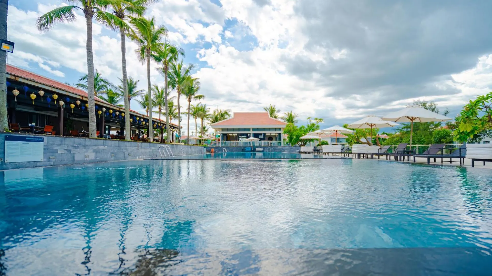 Ocean Breeze Villa Da Nang