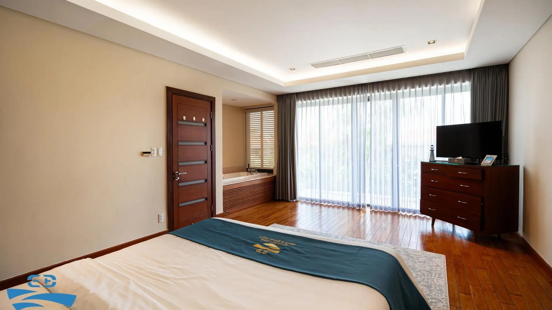 Ocean Breeze Villa Da Nang Vietnam