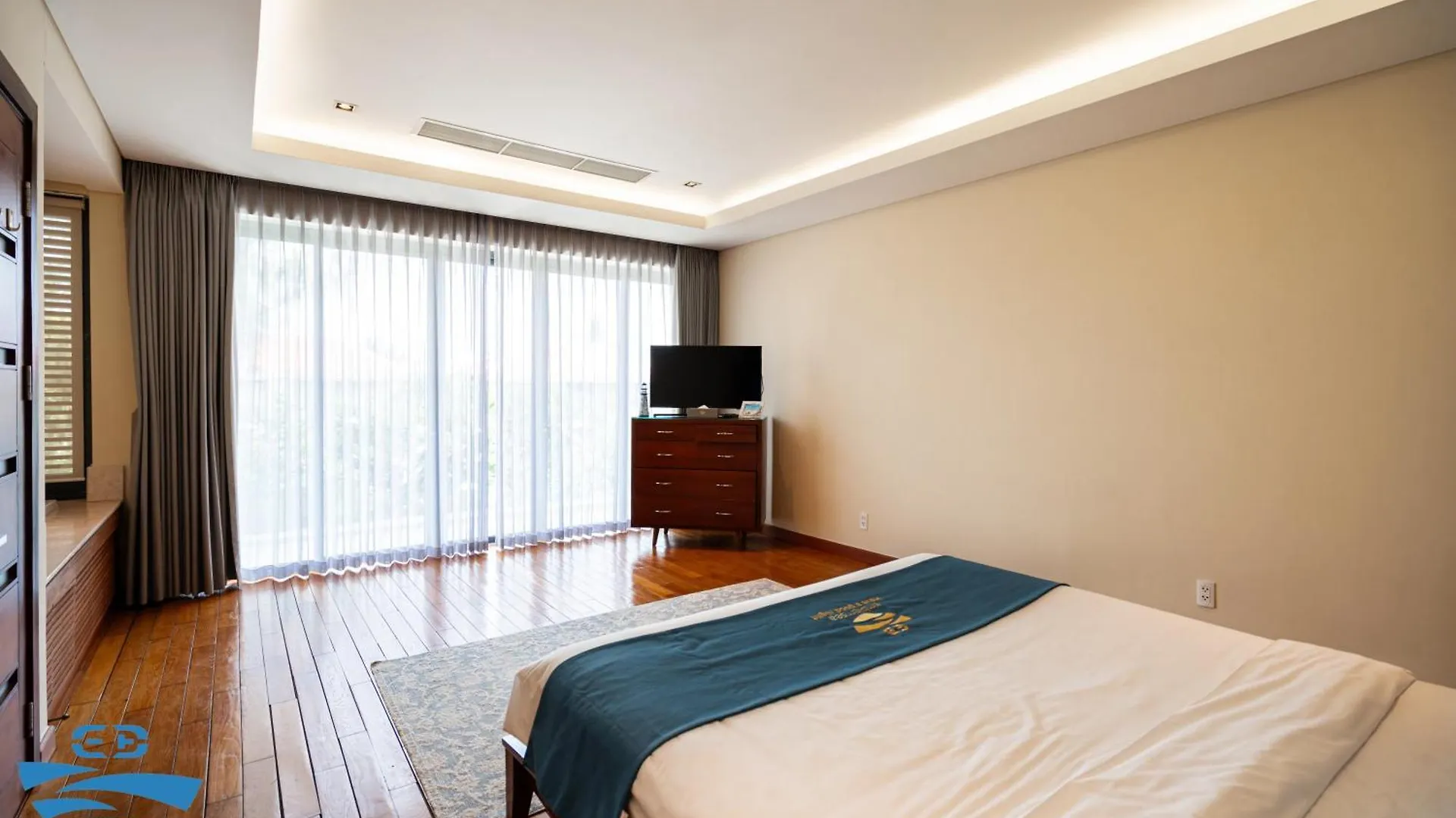 Ocean Breeze Villa Da Nang